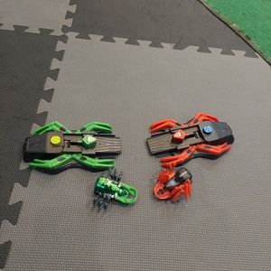 SPIDER-MAN Ultimate Spider-Man Spider Wars Speedfire Launchers Red Green